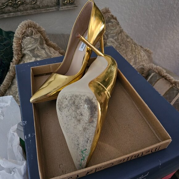 Gold Metallic Stilettos - Picture 4 of 6
